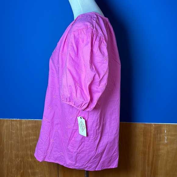 St. John’s bay top - Picture 3 of 8